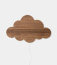 Lámpara con forma de nube en madera